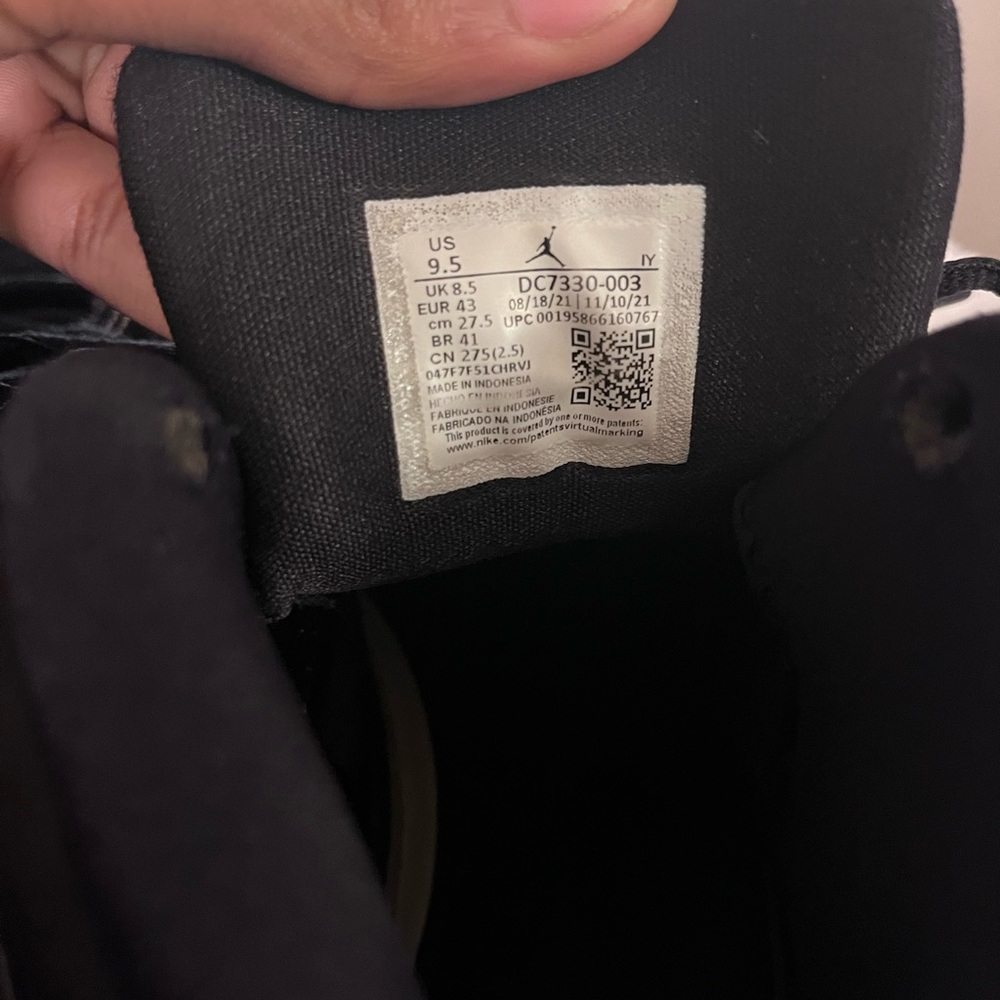 Air Jordan - Picture 6 of 8